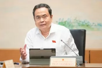 chu tich quoc hoi ngay 246 se nhan nut thong qua sap nhap cap tinh