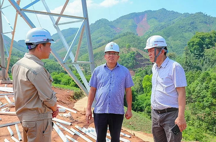 EVN đẩy nhanh các dự án nguồn và lưới điện trọng điểm EVN đẩy nhanh các dự án nguồn và lưới điện trọng điểm