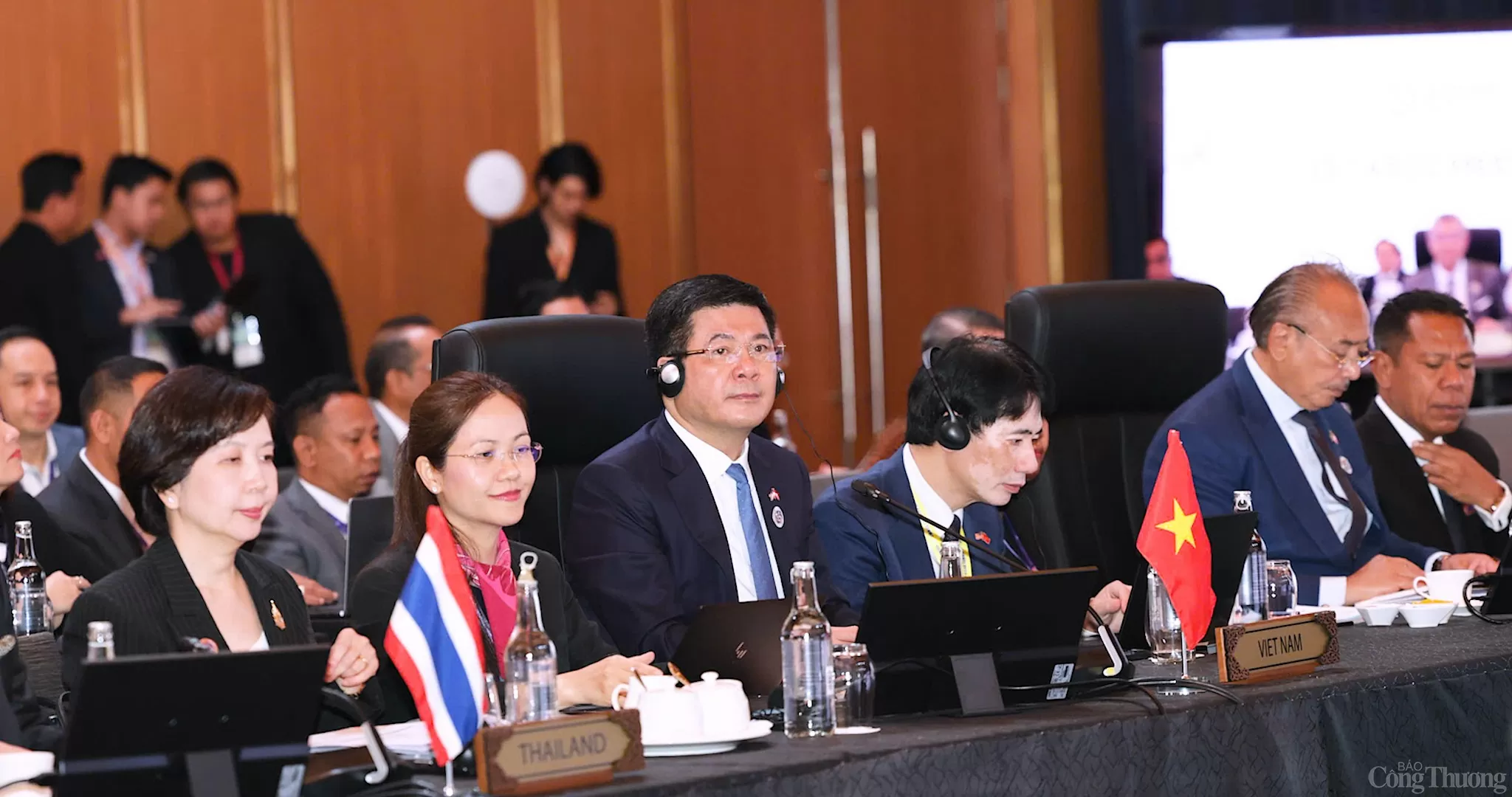Bộ trưởng Nguyễn Hồng Diên đề xuất các nước ASEAN kiên định hai định hướng lớn