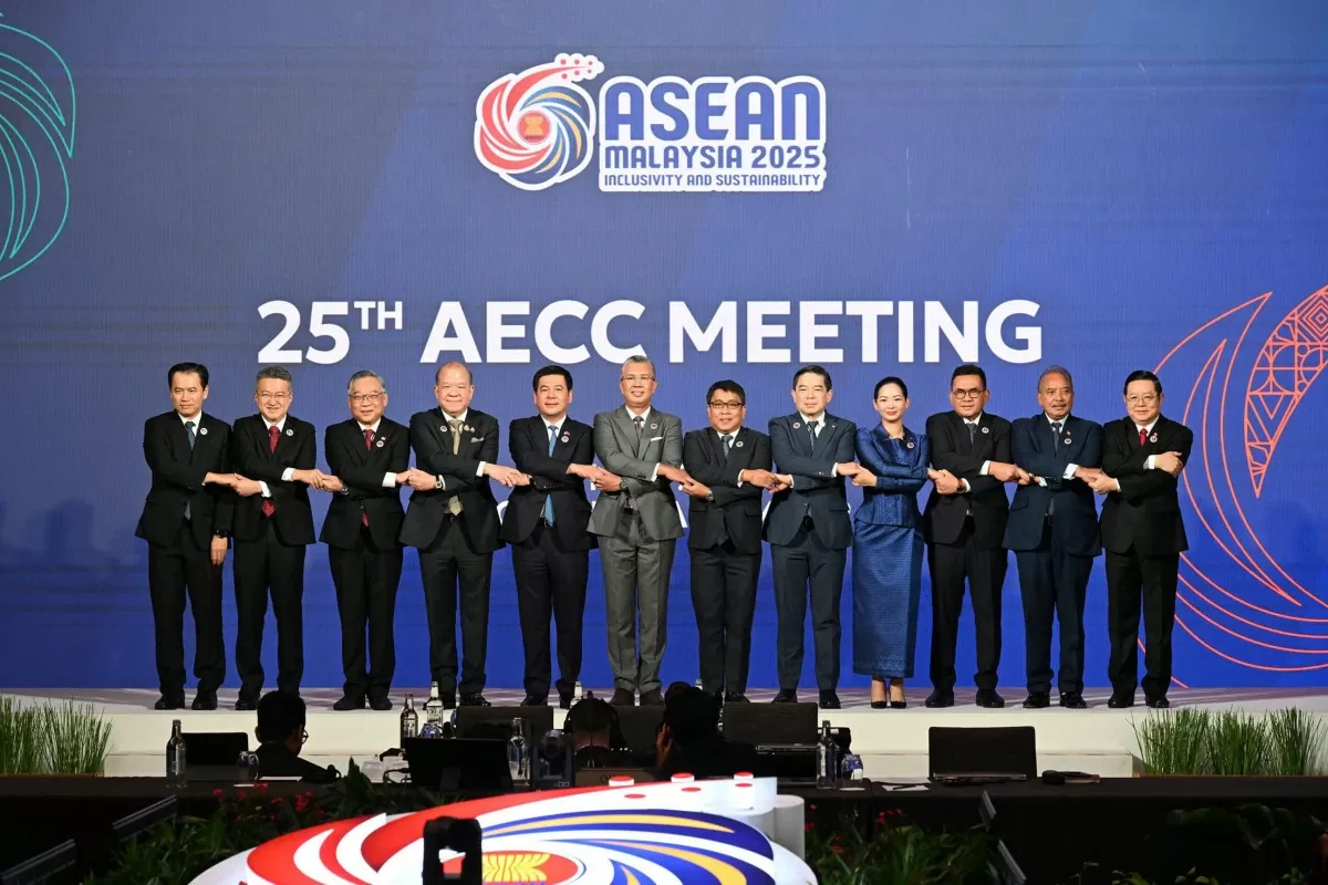 ASEAN thảo luận về chuyển đổi số, sáng kiến lưới điện và phát triển bền vững