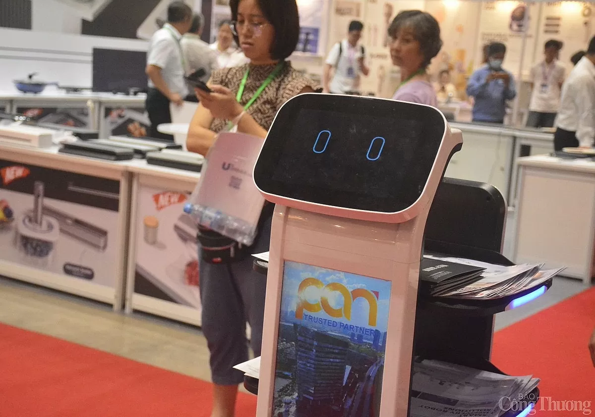 Triển lãm IEAE 2025 thu hút hàng nghìn người tham dự
