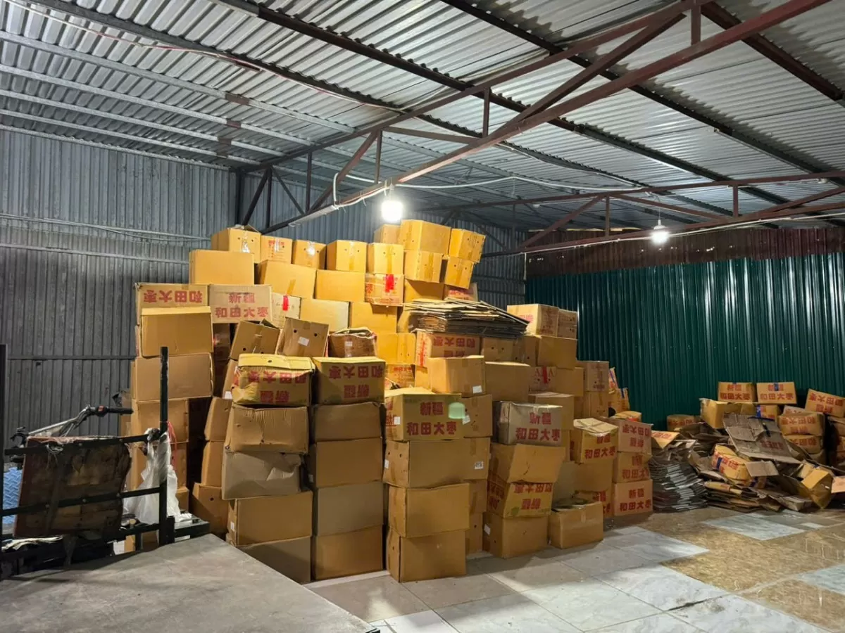 Phát hiện hơn 4 tấn táo đỏ khô nhập lậu tại Hà Nội