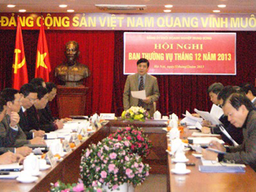 Hội nghị Ban Thường vụ tháng 12/2013 cho ý kiến về công tác tổ chức cán bộ, dự thảo các Kết luận của Ban Thường vụ Đảng ủy Khối