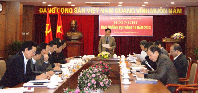 Hội nghị Ban Thường vụ tháng 12/2013 cho ý kiến về công tác tổ chức cán bộ, dự thảo các Kết luận của Ban Thường vụ Đảng ủy Khối