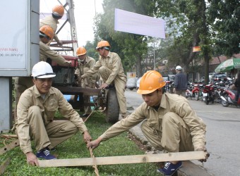 EVN HANOI: Thay dây siêu nhiệt đường dây 110 kV Yên Phụ