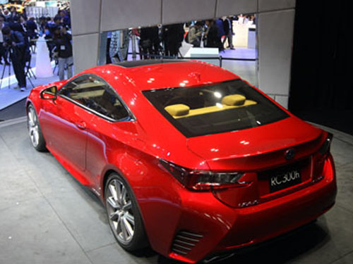 Lexus cung cấp gói F