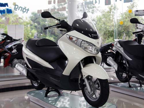 Xe tay ga Suzuki Burgman 125 có mặt tại Việt Nam