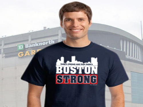 Chiếc áo mang dòng chữ "Boston Strong" được bán trên eBay và trang web Chowdaheadz.com.