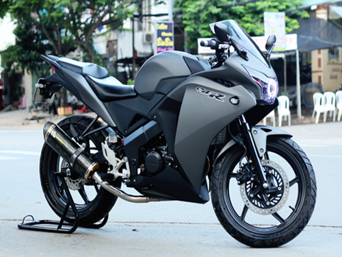 Honda CBR150 bí ẩn với xám Commander