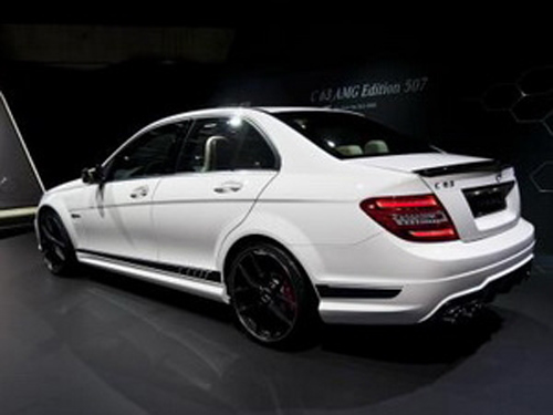 Mercedes công bố giá bán mẫu xe C63 AMG 507