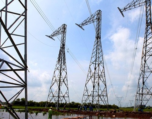 Đóng điện đường dây 500 kV Pleiku