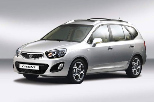 Kia Carens ưu đãi lớn