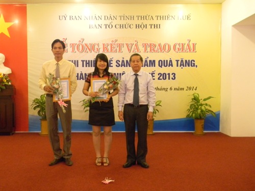 Trao giải cho các sản phẩm quà tặng, hàng lưu niệm