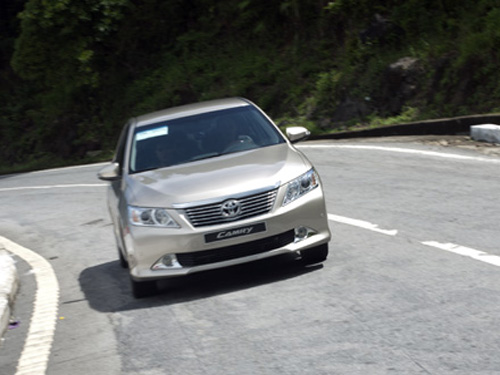 Toyota Việt Nam tăng giá xe trong tháng 8