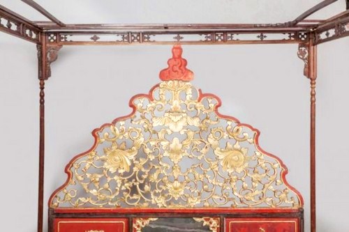Phần đầu chiếc long sàng