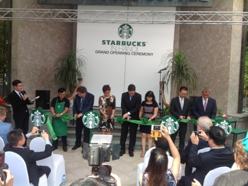 Starbucks ra mắt tại Hà Nội