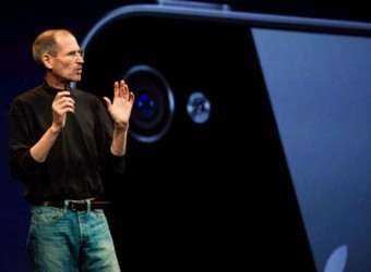 “Người hùng” Steve Jobs nói lời chia tay Apple