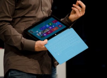 Microsoft tiết lộ máy tính bảng Surface có giá từ 300 USD