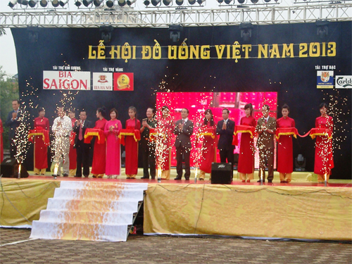 Tưng bừng khai mạc lễ hội đồ uống 2013