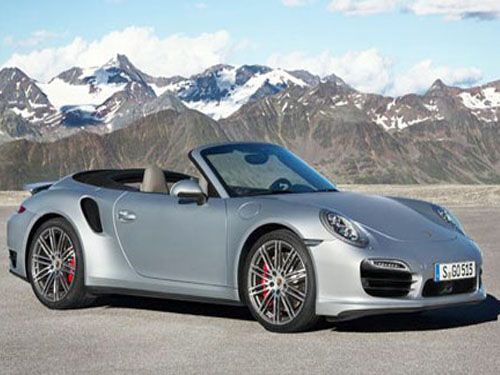 Porsche 911 Turbo mui trần giá từ 161.000 USD