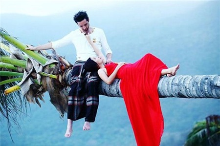 Những bộ ảnh cưới mang phong cách độc lạ của sao Việt