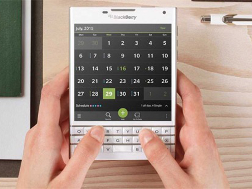 BlackBerry ra mắt điện thoại hình vuông &quot;khác lạ&quot;