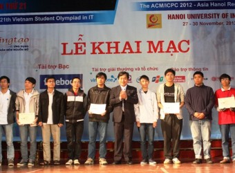 Khai mạc Olympic tin học sinh viên Việt Nam 2012