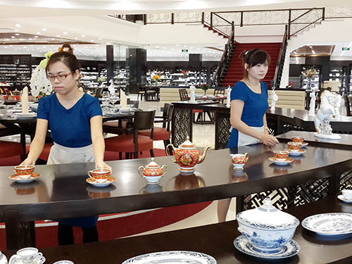 Các sản phẩm của Minh Long I được trưng bày theo từng chủ đề riêng biệt