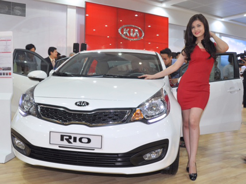 Mãn nhãn với Kia Rondo công nghệ mới