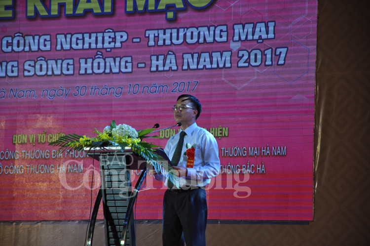 Khai mạc Hội chợ Công nghiệp- thương mại đồng bằng sông Hồng- Hà Nam 2017