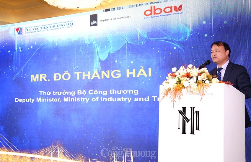 Trao giải Cuộc thi “Nữ doanh nhân với kế hoạch kinh doanh thành công”