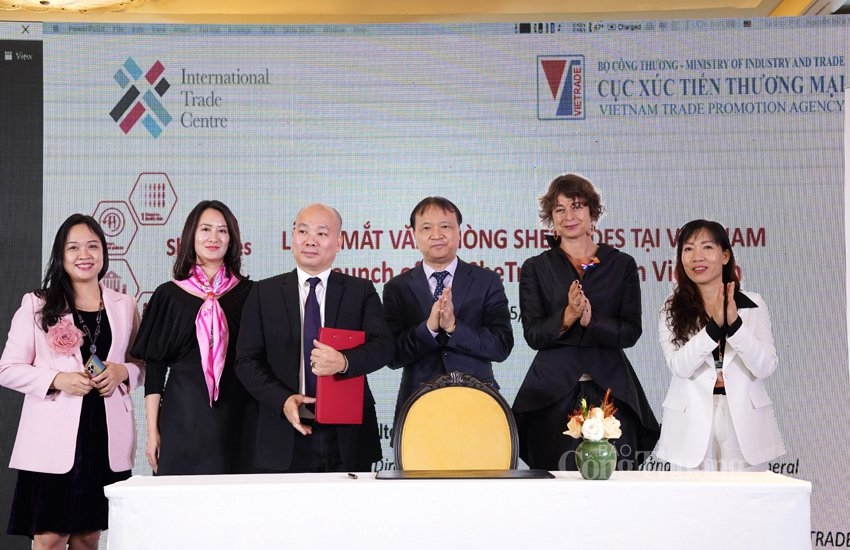 Trao giải Cuộc thi “Nữ doanh nhân với kế hoạch kinh doanh thành công”
