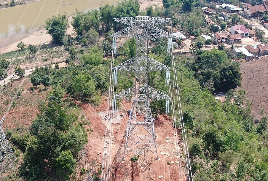 Thi công đường dây 500kV mạch 3 vẫn gặp khó vì vướng mặt bằng