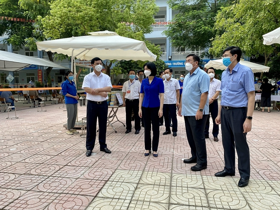 Ghi nhận công tác phòng chống dịch ở Hoàng Mai