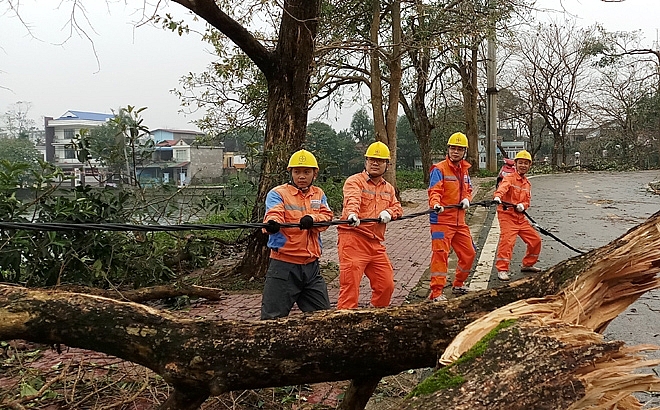 evnnpc dam bao cung cap dien cac ngay nghi le 304 va 15