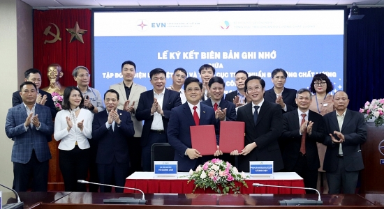 evn hop tac voi stameq de nang cao chat luong do luong trong kinh doanh dien nang