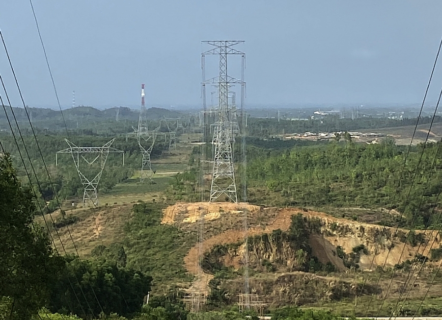 Đường dây 500kV mạch 3 đoạn Dốc Sỏi – Pleiku 2 chính thức đóng điện