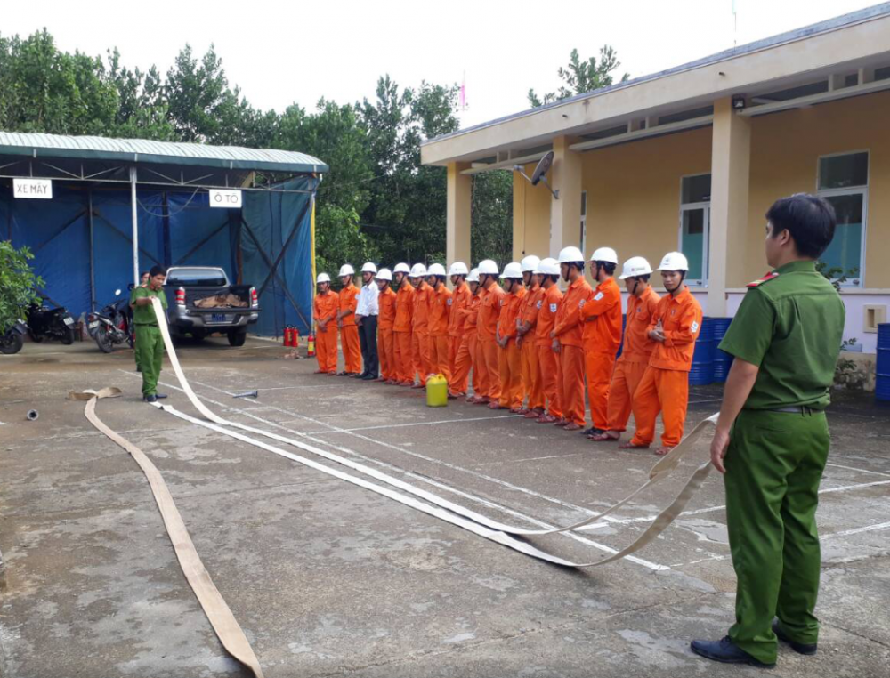 xi nghiep thuy dien a roang chu trong cong tac phong chay chua chay