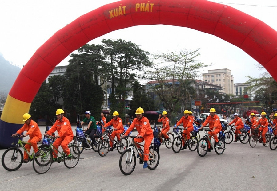 ha giang to chuc truyen thong tiet kiem dien linh hoat