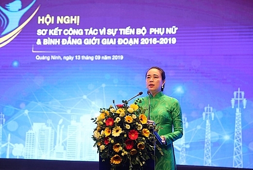 evnnpc luon quan tam den binh dang gioi va su tien bo cua phu nu