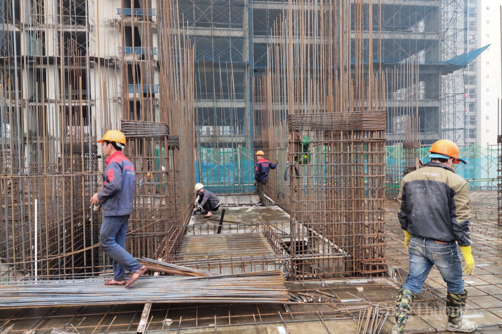 Sắt thép, xi măng tăng mạnh, các nhà thầu có nguy cơ thua lỗ