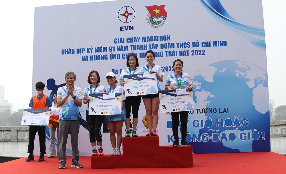 Đoàn Thanh niên EVN tổ chức giải marathon hưởng ứng Giờ Trái đất 2022