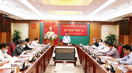 ky hop thu 14 uy ban kiem tra trung uong ky luat hang loat can bo