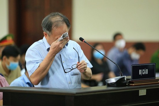 bi cao tat thanh cang khoc nghen khi noi loi sau cung tai toa