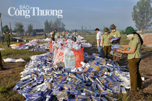 An Giang: Tiêu hủy hơn 500.000 gói thuốc lá nhập lậu