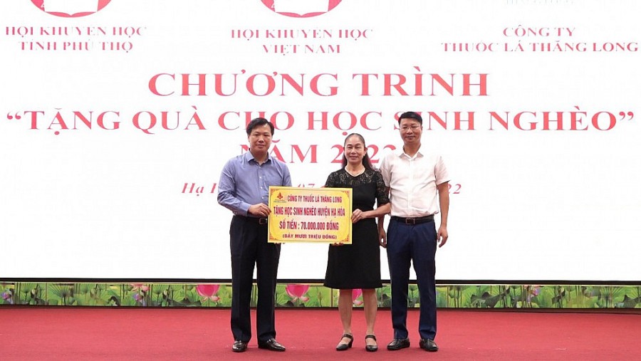 Công ty Thuốc lá Thăng Long: Mang yêu thương đến với học sinh nghèo hiếu học tại Phú Thọ