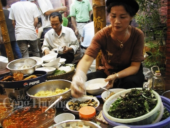 Người sản xuất, kinh doanh thực phẩm phải tự nguyện “xin được kiểm tra”