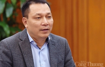 ung pho dich ncov co the dung don hang may xuat khau de tap trung san xuat khau trang