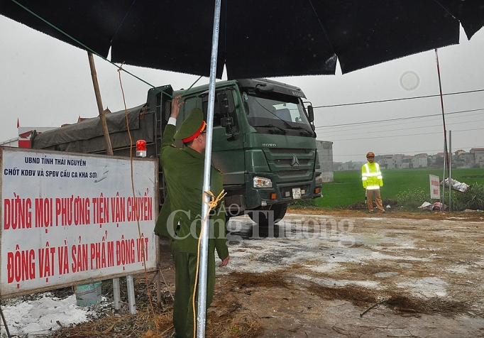 tiep tuc cung dia phuong phong chong dich ta lon chau phi