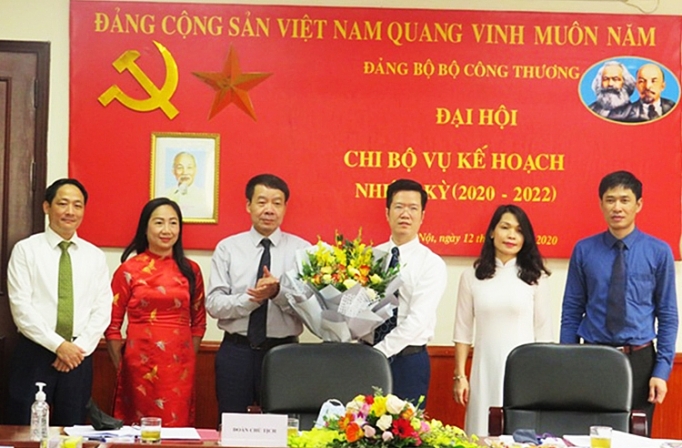 chi bo vu ke hoach phan dau hoan thanh xuat sac nhiem vu trong nhiem ky 2020 2022